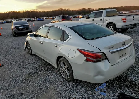 2015 Nissan Altima 2.5 z USA, uszkodzony, nr VIN 1N4AL3AP7FC129097
